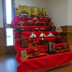 ひな人形を飾りました